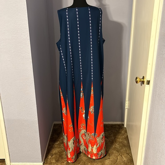 Woman’s Maxi Dress - Picture 2 of 4